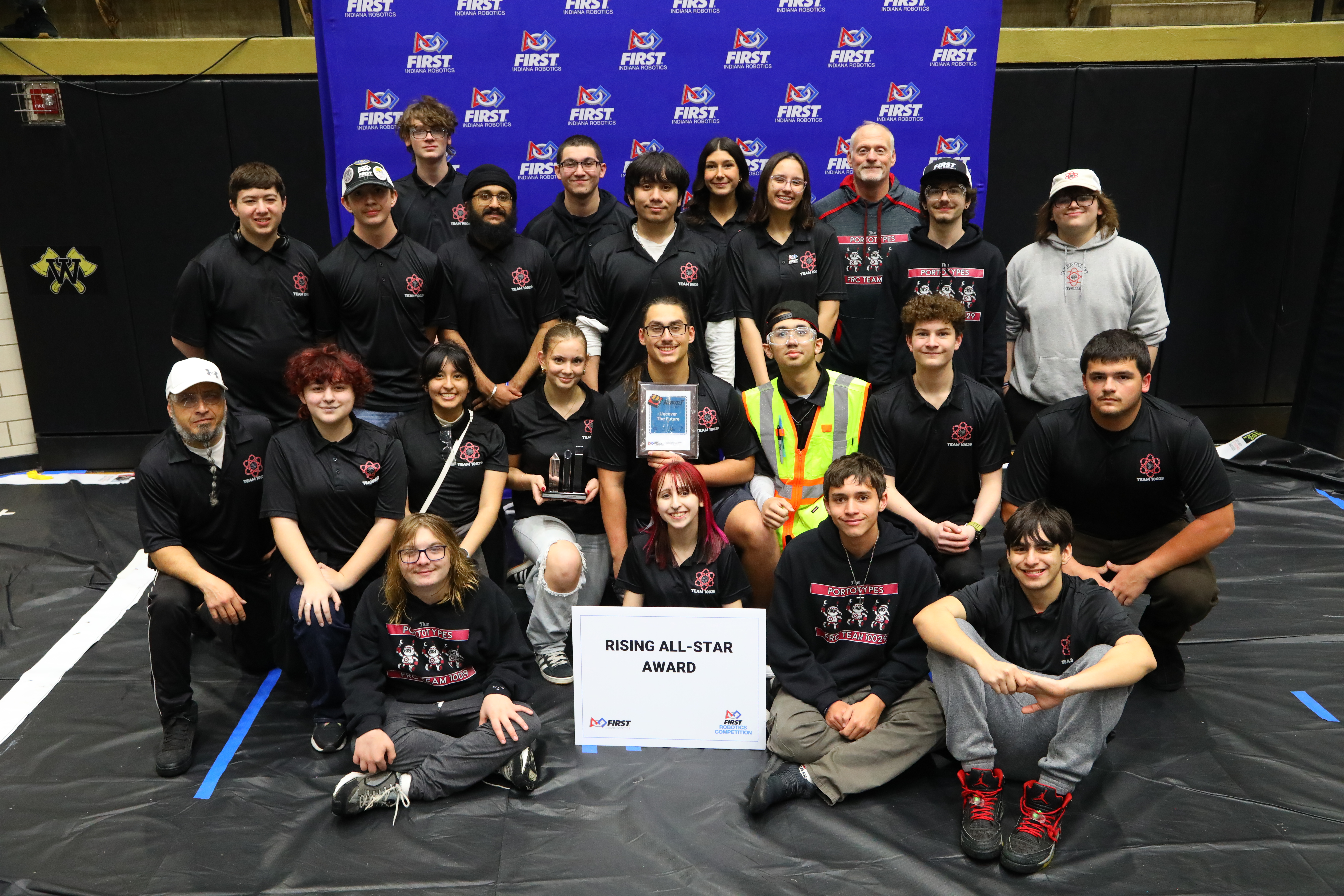 rising all star award team photo